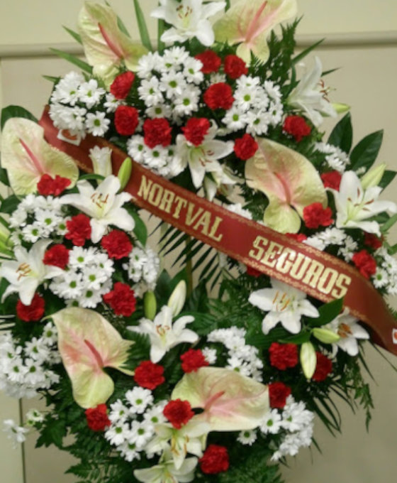 Corona Funeraria en Floristería Magnolia Guardo
