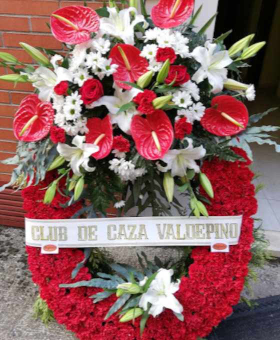 Corona Roja en Floristería Magnolia Guardo